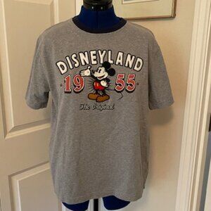 Disneyland/Mickey Mouse Unisex T-shirt - Size Medium/Large
